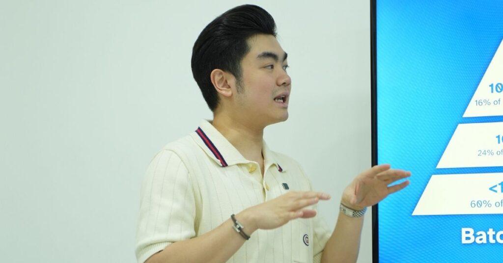 Corporate Branding vs Personal Branding