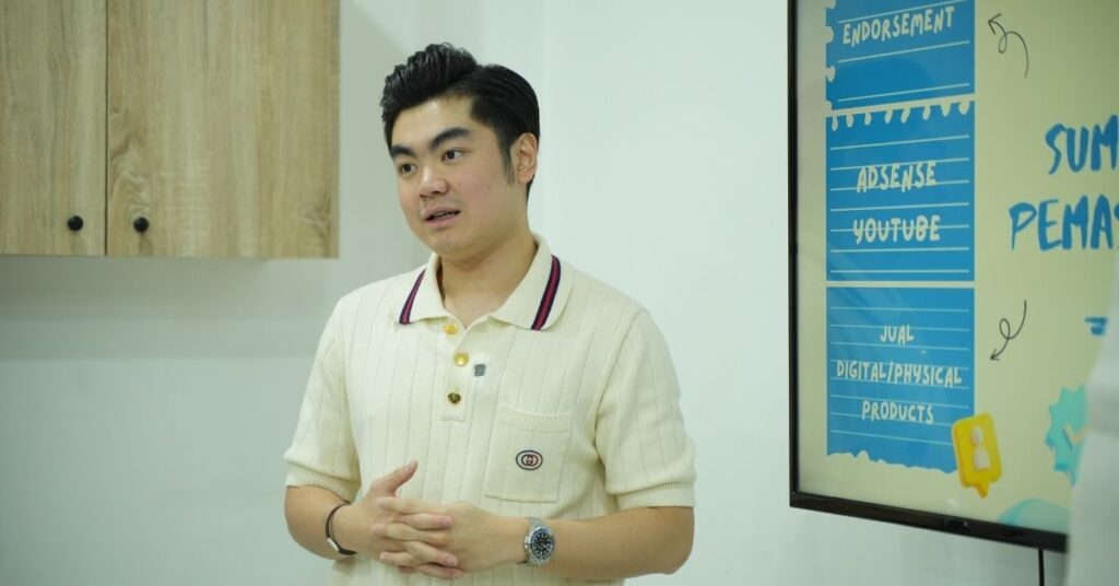 contoh brand yang aktif menggunakan media sosial