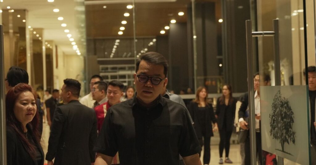 Cara Agar Akun Muncul di Pencarian Instagram