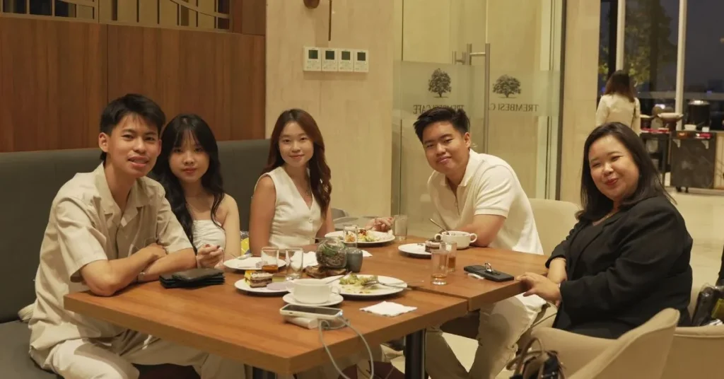 membangun kredibilitas sebagai ahli